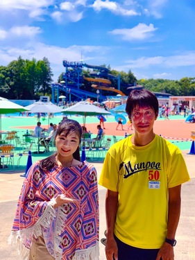 一万人プールスタッフの武田さんと森戸アナ