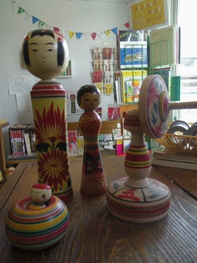 伝統工芸　昭和レトロ　こけし　大小　77体　まとめ売り 伝統工芸 昭和レトロ こけし 大小 77体 まとめ売り